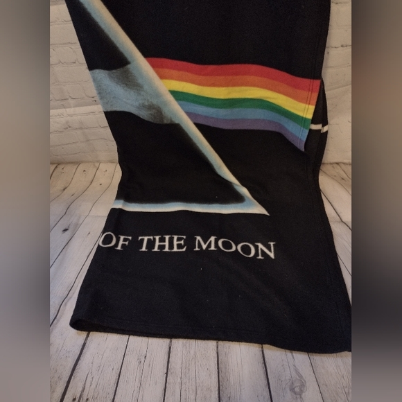 Pink Floyd Dark Side of the Moon Pillow, Blanket, & Beach Towel - Picture 4 of 6